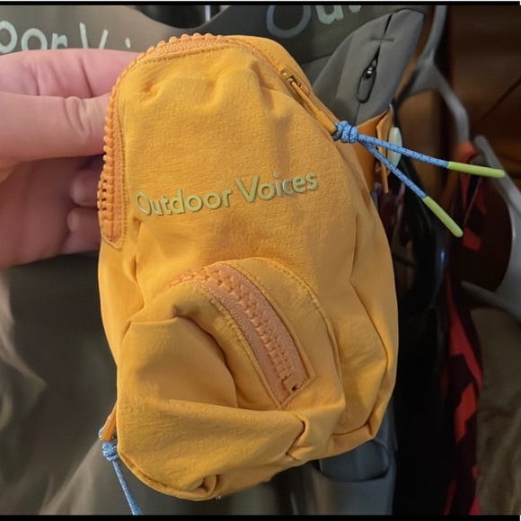 ISO OUTDOOR VOICES SNACKS LIL FAMNY PACKS only! - Picture 2 of 2